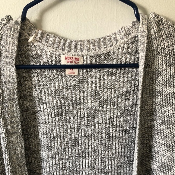 🔹3/$20 Mossimo Supply Co | Oversized Knit Cardigan - Picture 2 of 2